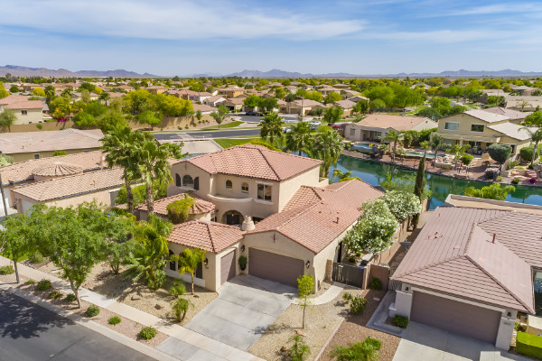 Lagos Vistoso neighborhood in Chandler, AZ